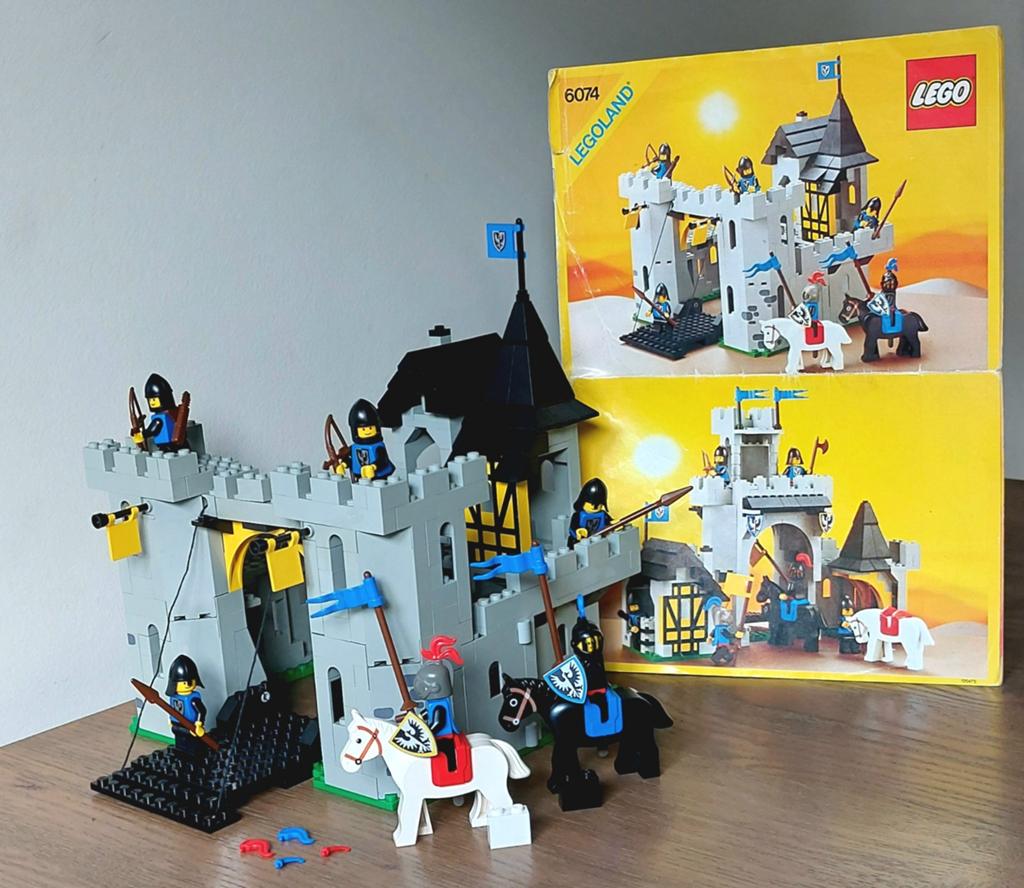 LEGO Castle 6074 Black Falcon's Fortress met instructieboek, Gebruikt, Lego, Ophalen of Verzenden, Castle