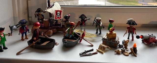 Playmobil Piratenbende boten, schat en wapens!, Ophalen of Verzenden, Gebruikt