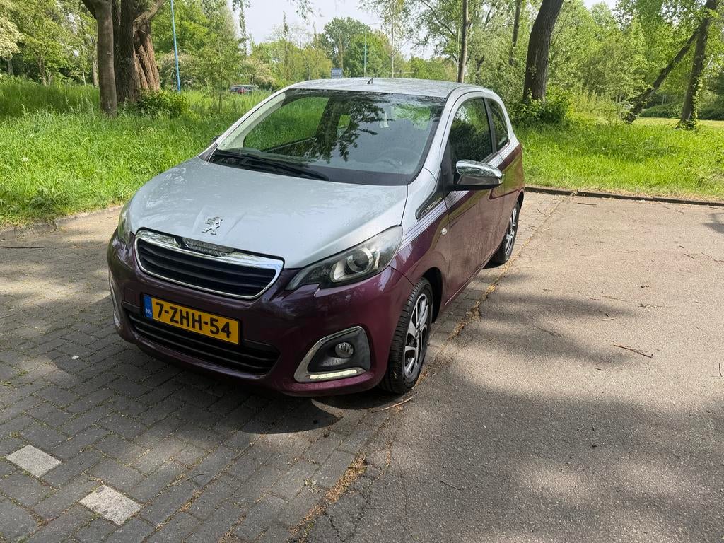 Peugeot 108  alure  80000 kilometer, Overige kleuren, Automatische klimaatregeling, Handgeschakeld, Grijs