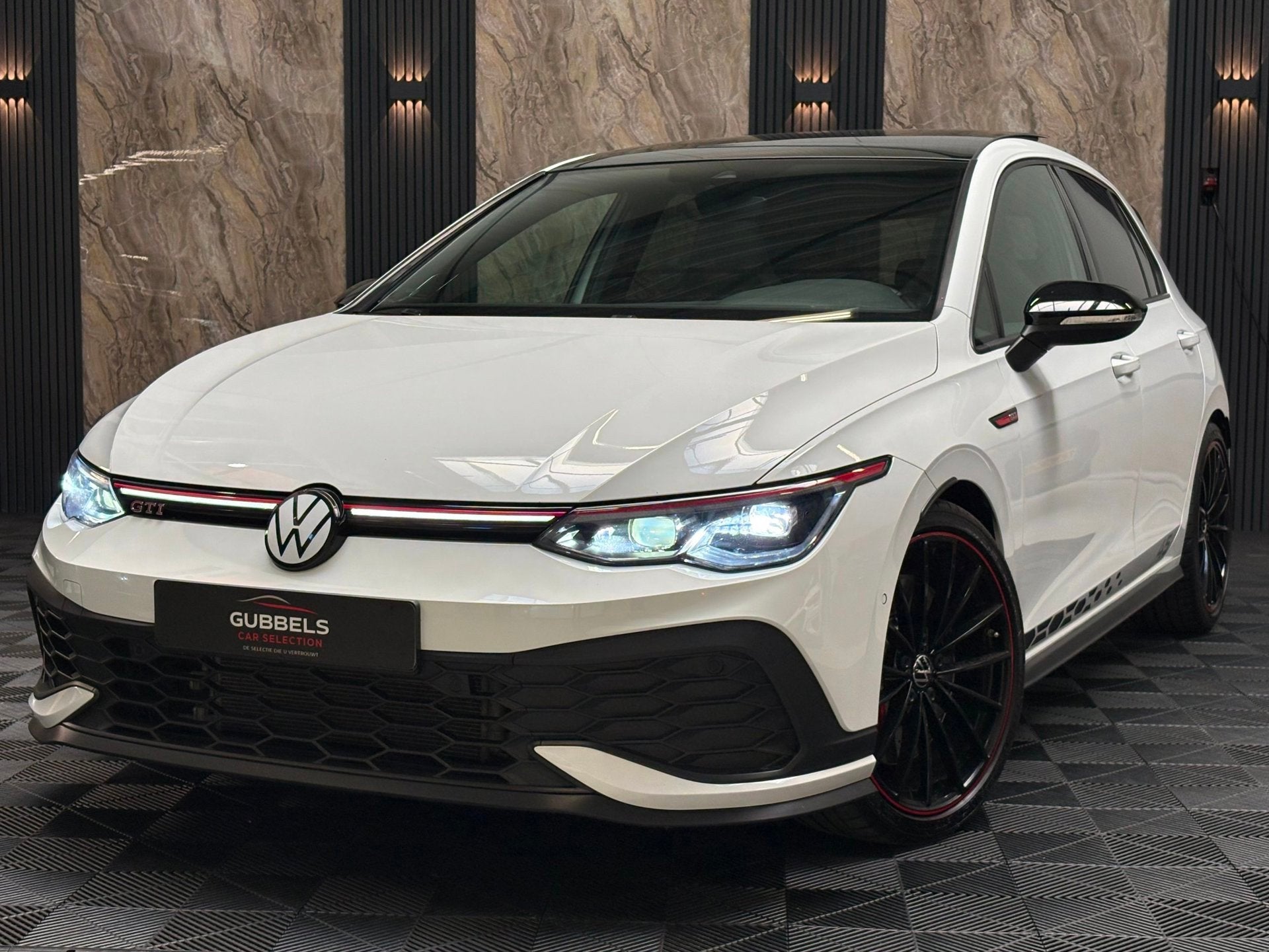 Volkswagen Golf 2.0 TSI GTI Clubsport 45 Jahre | Pano | Nür, Auto's, Volkswagen, Dealer onderhouden, Gebruikt, Zwart, 4 cilinders
