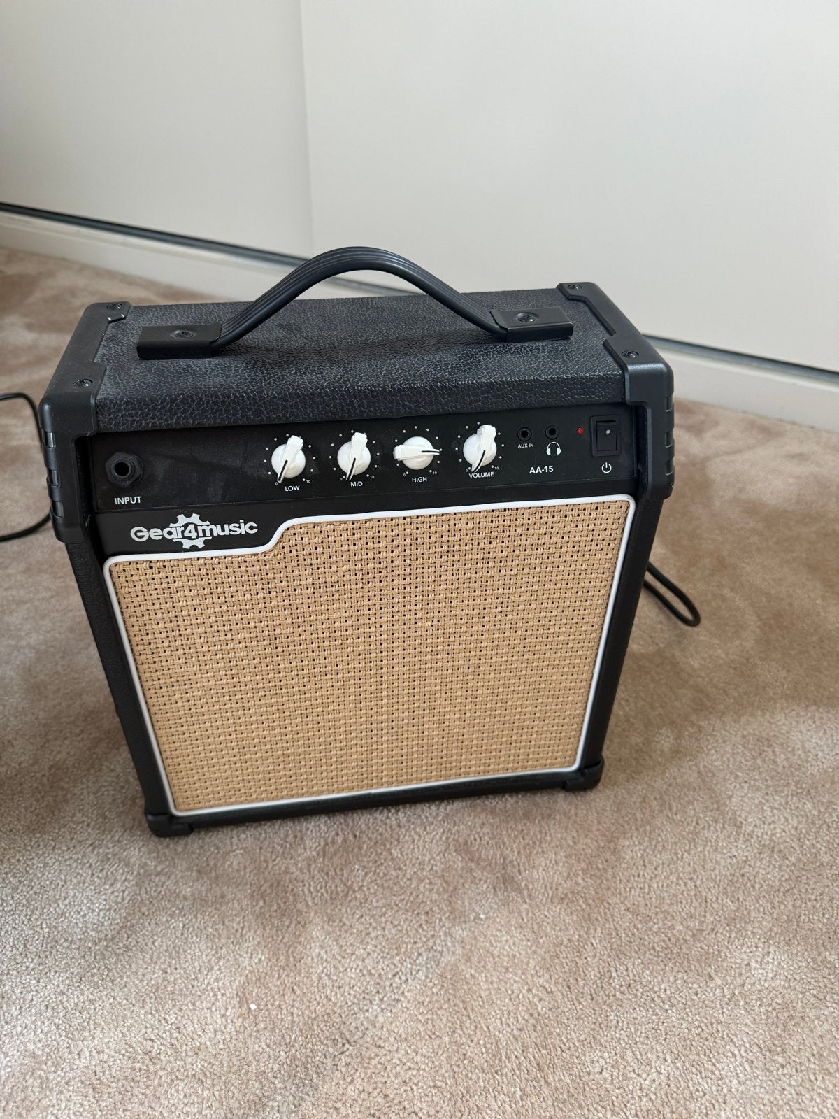 Gear4music AA-15 Gitaarversterker - Zo goed als nieuw, Muziek en Instrumenten, Ophalen, Zo goed als nieuw, Gitaar, Minder dan 50 watt