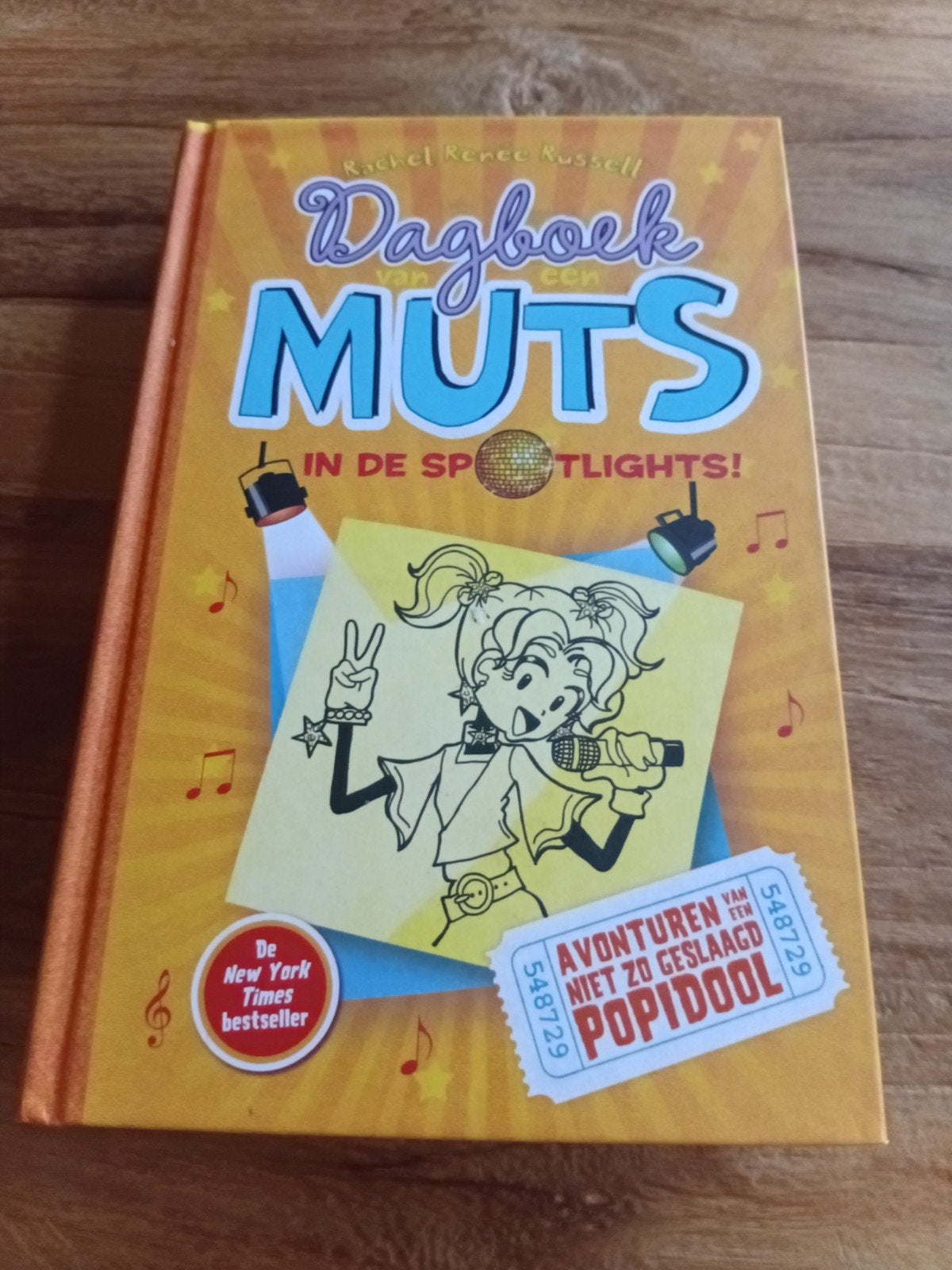 Rachel Renée Russell - In de spotlights!, Ophalen of Verzenden, Zo goed als nieuw, Rachel Renée Russell