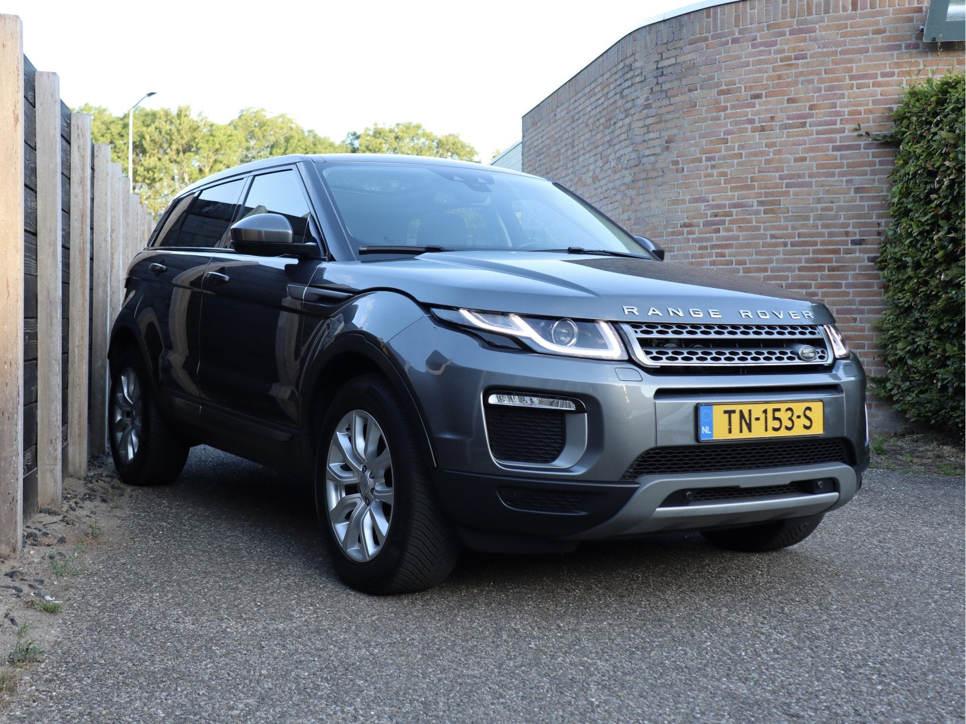 Land Rover Range Rover Evoque 2.0 TD4 SE Dynamic pano | lede, Automaat, 1998 cc, Gebruikt, 2000 kg