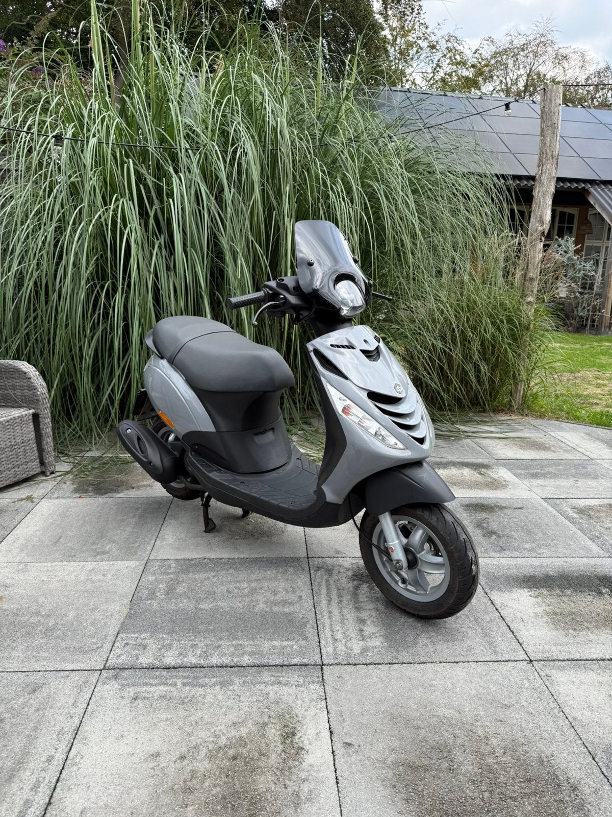 Piaggio zip 4 takt, Fietsen en Brommers, Ophalen, Gebruikt, Maximaal 45 km/u, Zip