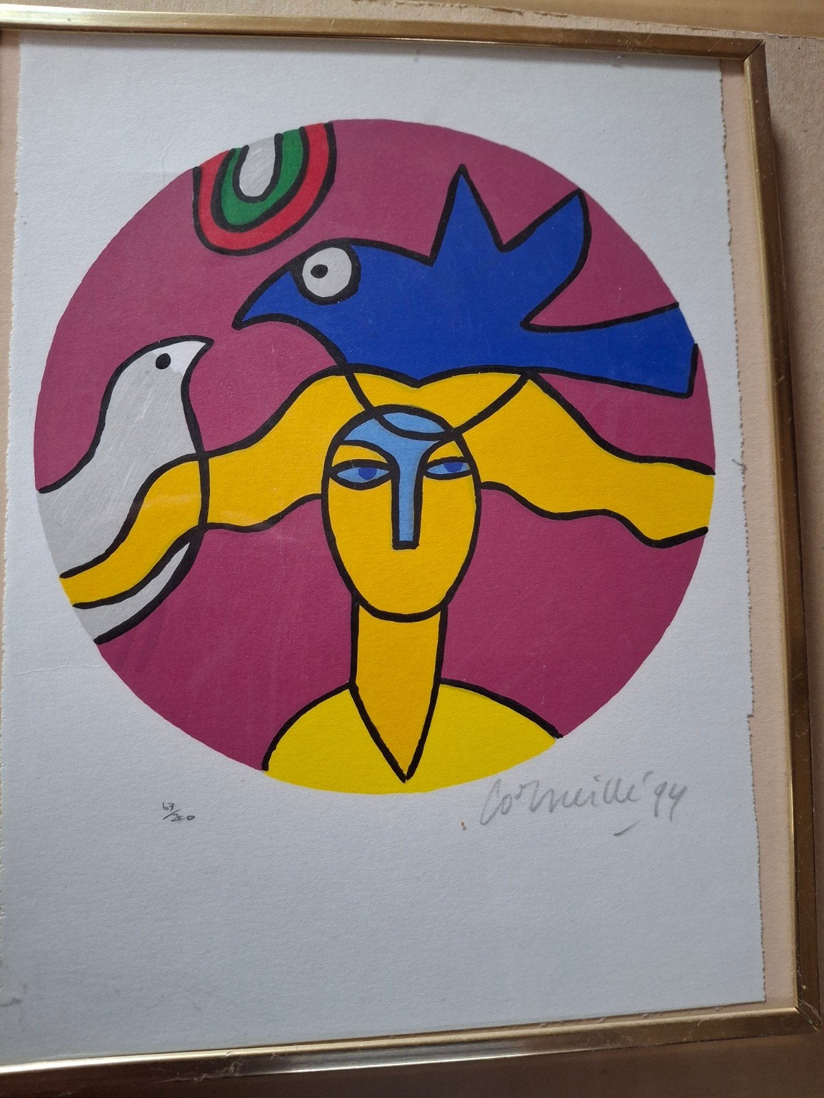 Corneille '94 Kleurrijke Zeefdruk met Vrouwenfiguur en Voge, Antiek en Kunst, Figuren, Papier/karton, Zeefdruk, Ophalen of Verzenden