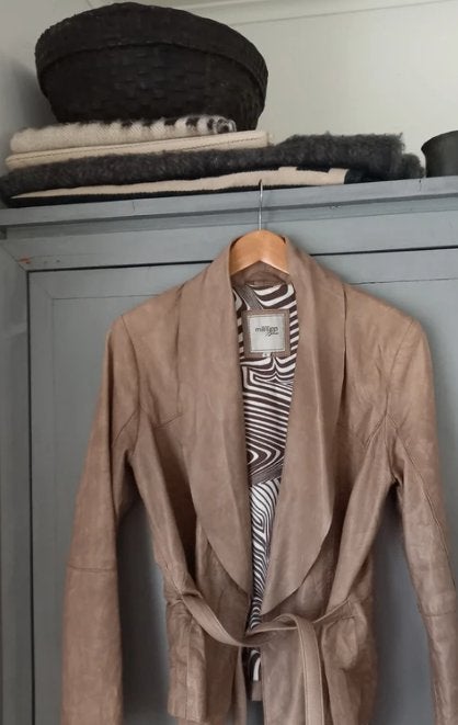 Mission Blue Leren Jasje / Blazer met Strikceintuur –  L, Beige, Maat 42/44 (L), Ophalen of Verzenden, Zo goed als nieuw
