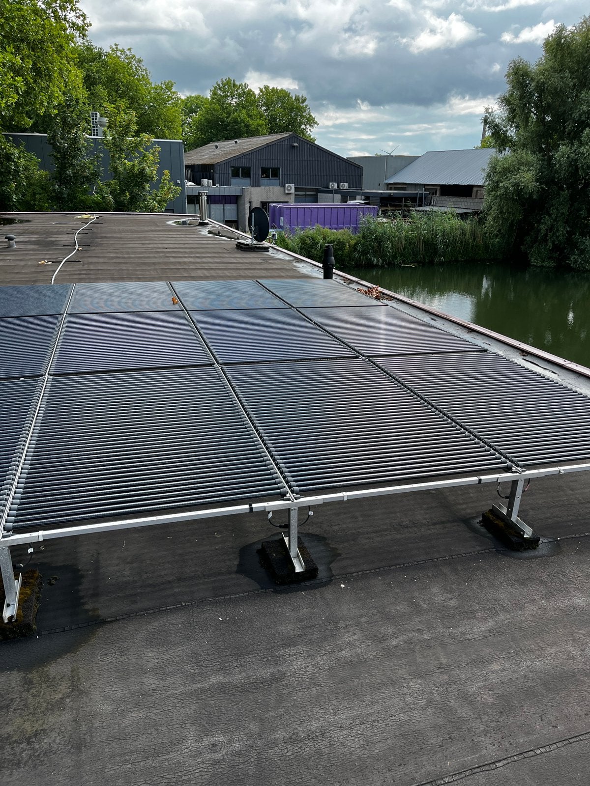 Solartec  3600  Inverter + 16 panelen / support frame, Ophalen, Zo goed als nieuw, Overige typen