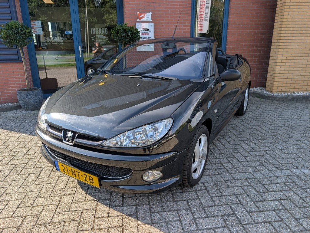 Peugeot 206 1.6-16V GENTRY, AUTOMAAT, Airco, Elektrisch dak+, Gebruikt, 4 cilinders, Origineel Nederlands, Bedrijf