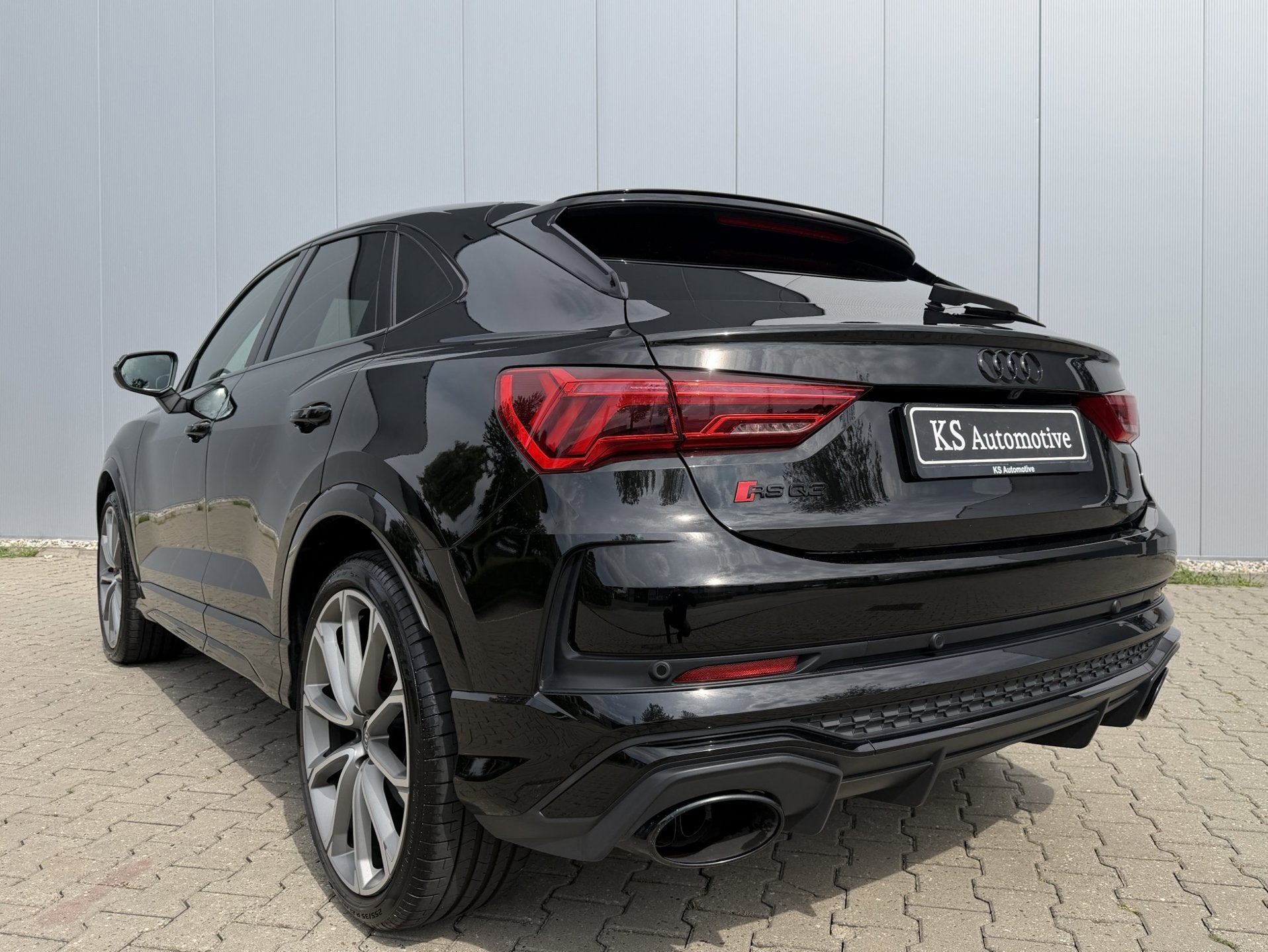 Audi Q3 Sportback RSQ3 2.5 TFSI 400PK Panoramadak, Dealer onderhouden, Gebruikt, Zwart, Automatische klimaatregeling