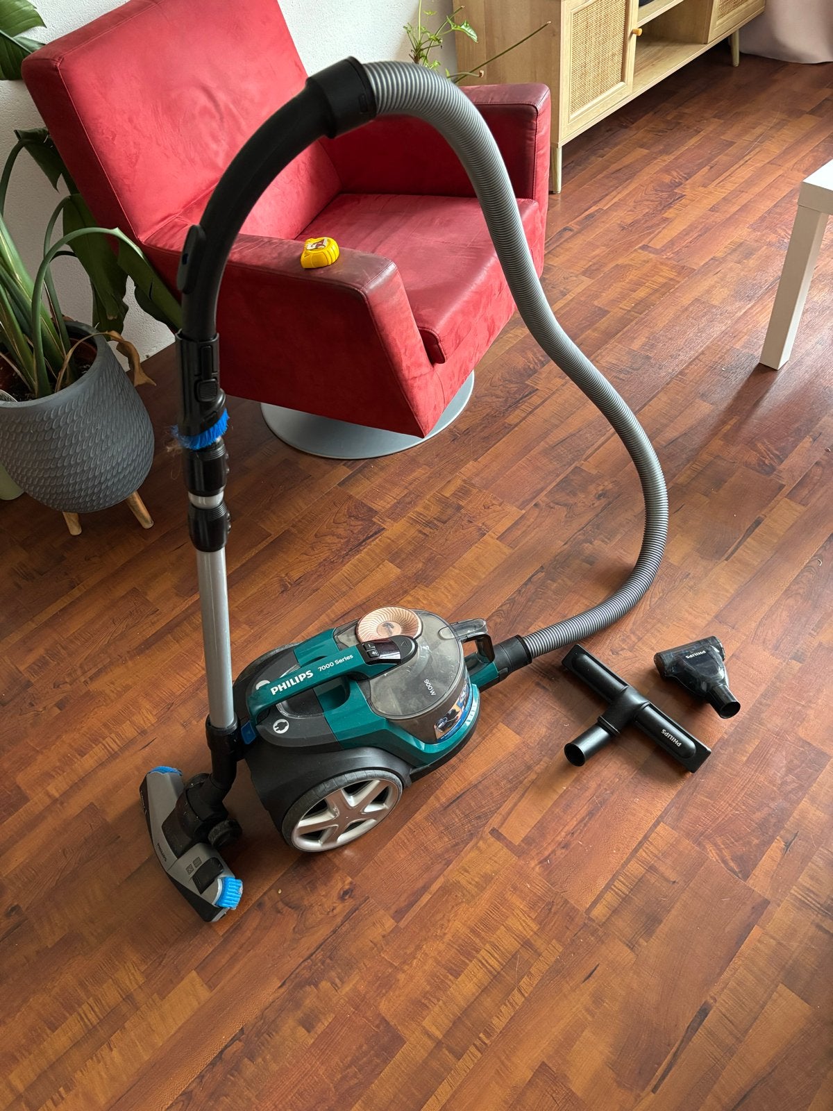 Philips PowerPro Compact 7000 Series Stofzuiger 900W, Witgoed en Apparatuur, Ophalen, Inclusief accessoires, Gebruikt, Philips
