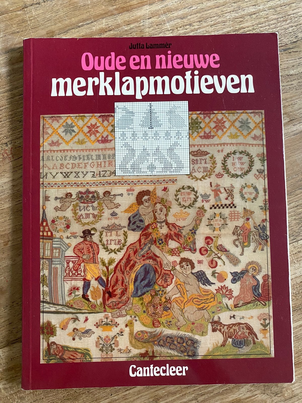 Oude en nieuwe merklappen, Boeken, Ophalen of Verzenden, Zo goed als nieuw, Borduren en Naaien