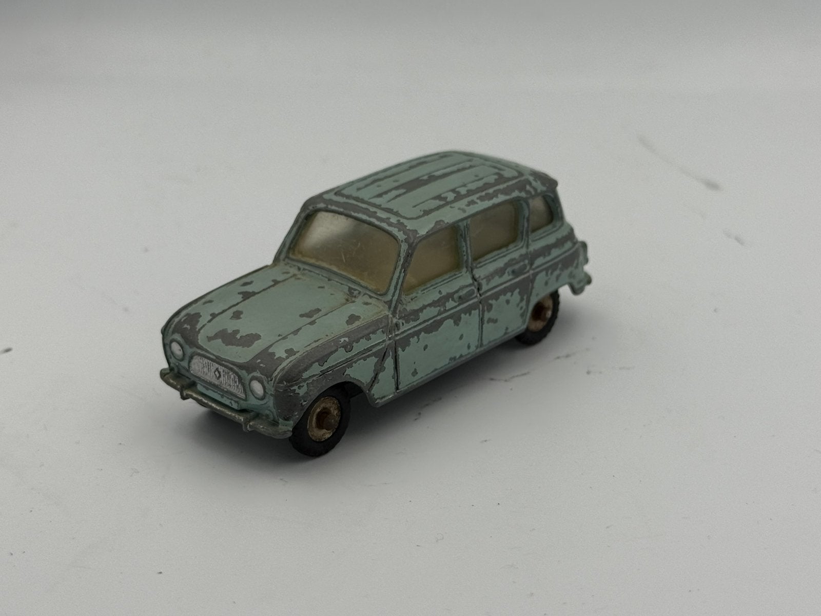Dinky Toys Renault 4L, Hobby en Vrije tijd, Modelauto's | 1:43, Ophalen of Verzenden, Zo goed als nieuw, Auto, Dinky Toys
