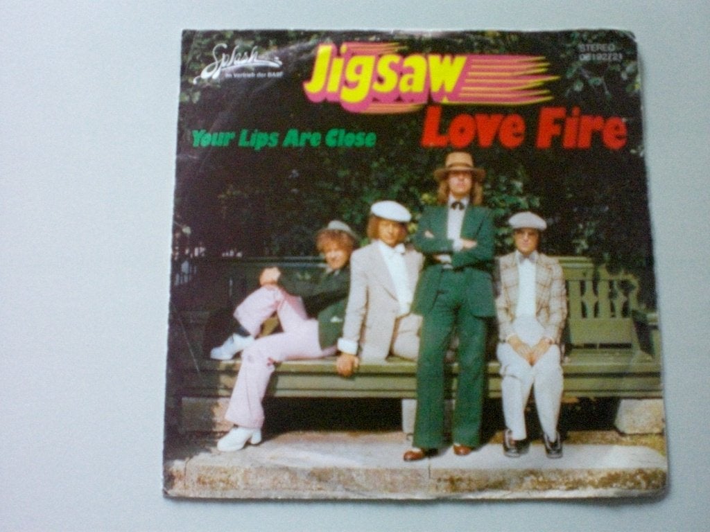 JIGSAW -  love fire - vinyl 7", Ophalen of Verzenden, Gebruikt, Pop