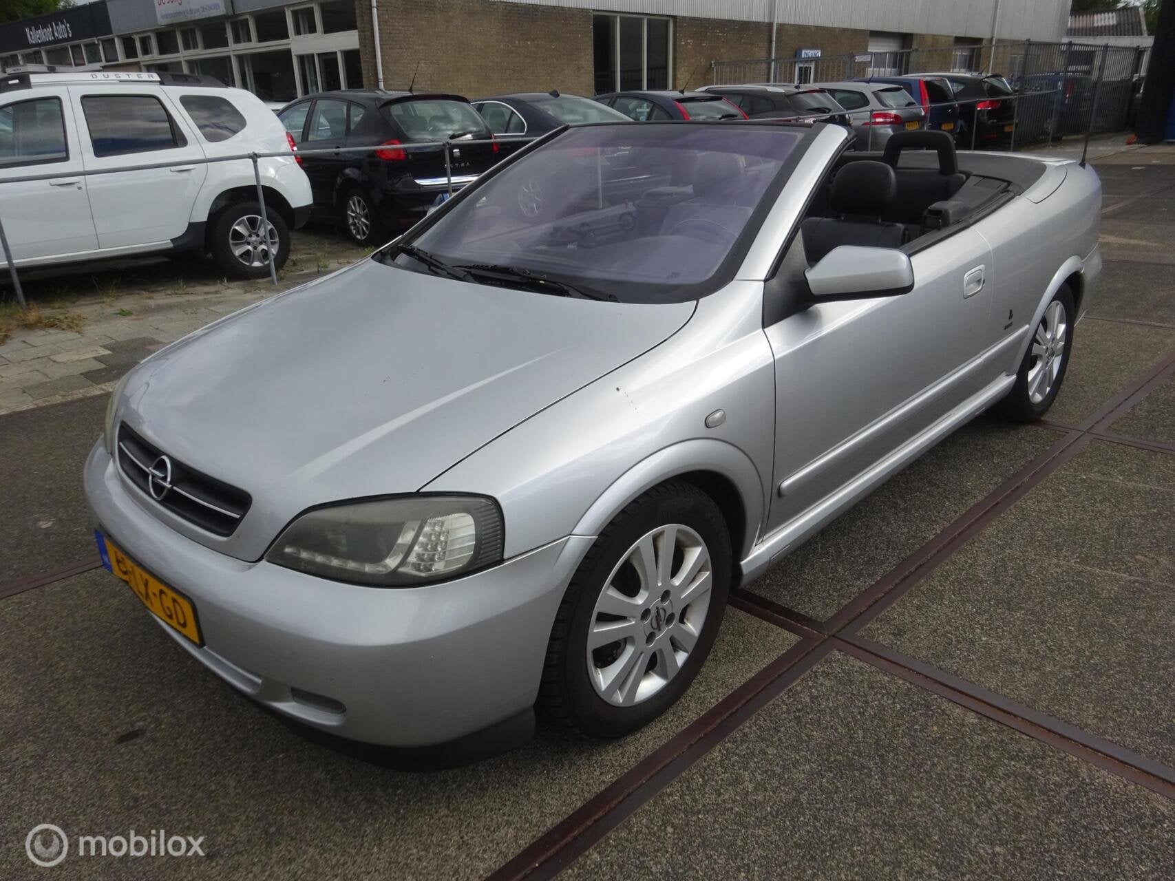 Opel Astra Cabriolet 1.6-16V, Voorwielaandrijving, 101 pk, Gebruikt, 4 cilinders