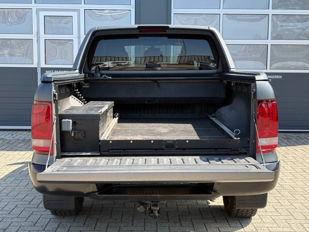 Volkswagen AMAROK 3.0 TDI V6 258PK 4Motion Dubbelcabine Auto, Auto's, Automaat, Volkswagen, Zwart, Bedrijf