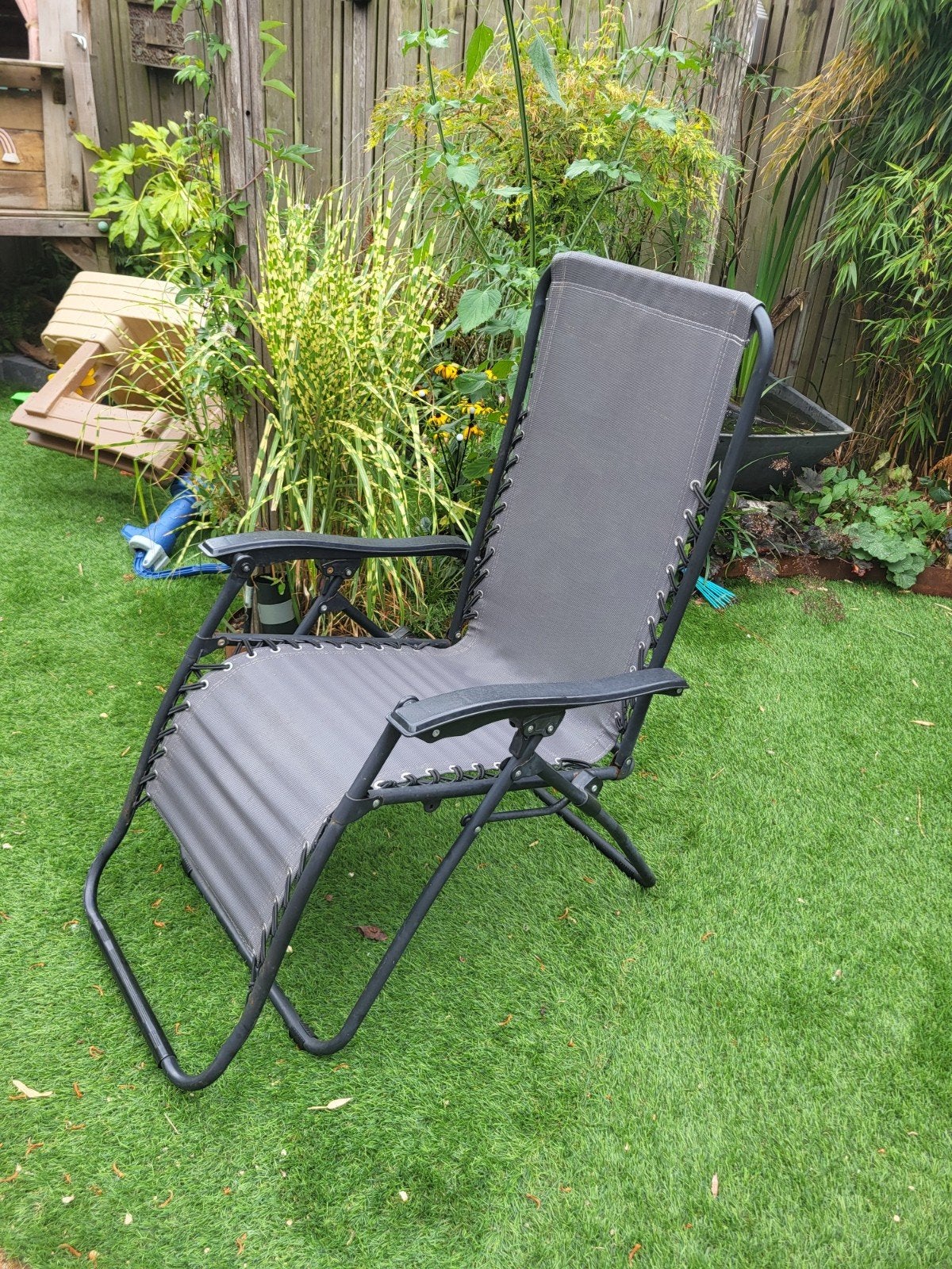 Relaxstoelen, tuinstoelen 2 stuks, Ophalen, Gebruikt, Kunststof