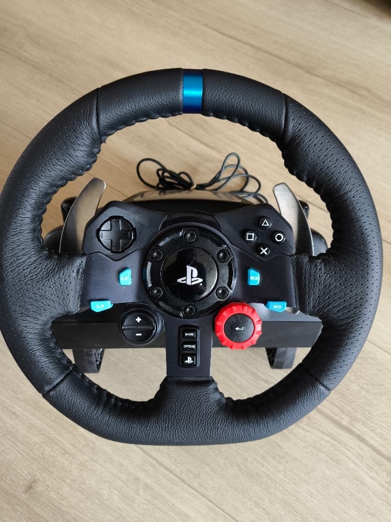 Foto 3 van Logitech G29 Driving Force Racestuur+Pedals(PS5 / PS4 / PC)
