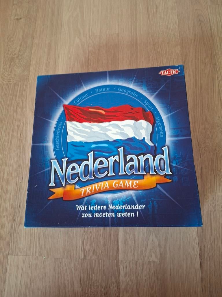 Nederland Trivia Game - Spel over Nederland, Vijf spelers of meer, Ophalen of Verzenden, Zo goed als nieuw, Tactic