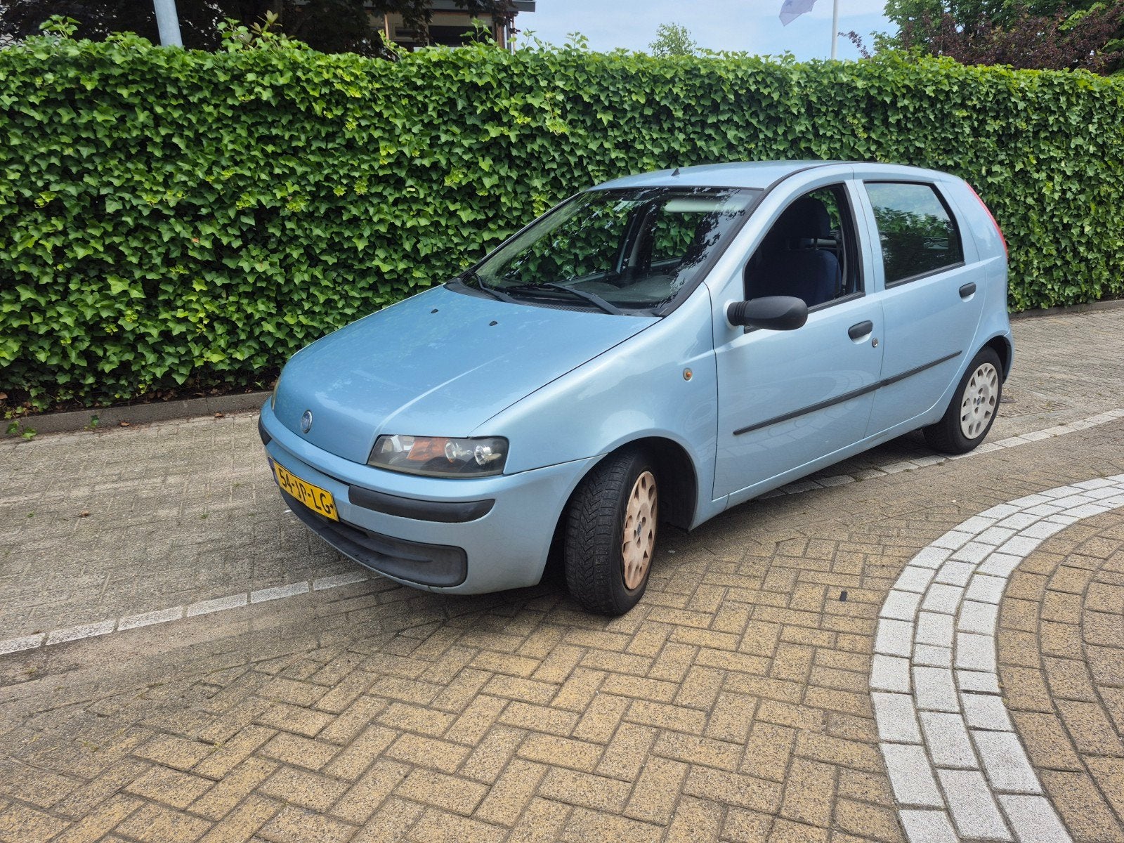 Fiat Punto 1.2 16V 5DR 2002 Blauw APK tot
19 jun 2027, Auto's, Voorwielaandrijving, 4 cilinders, Origineel Nederlands, Handgeschakeld