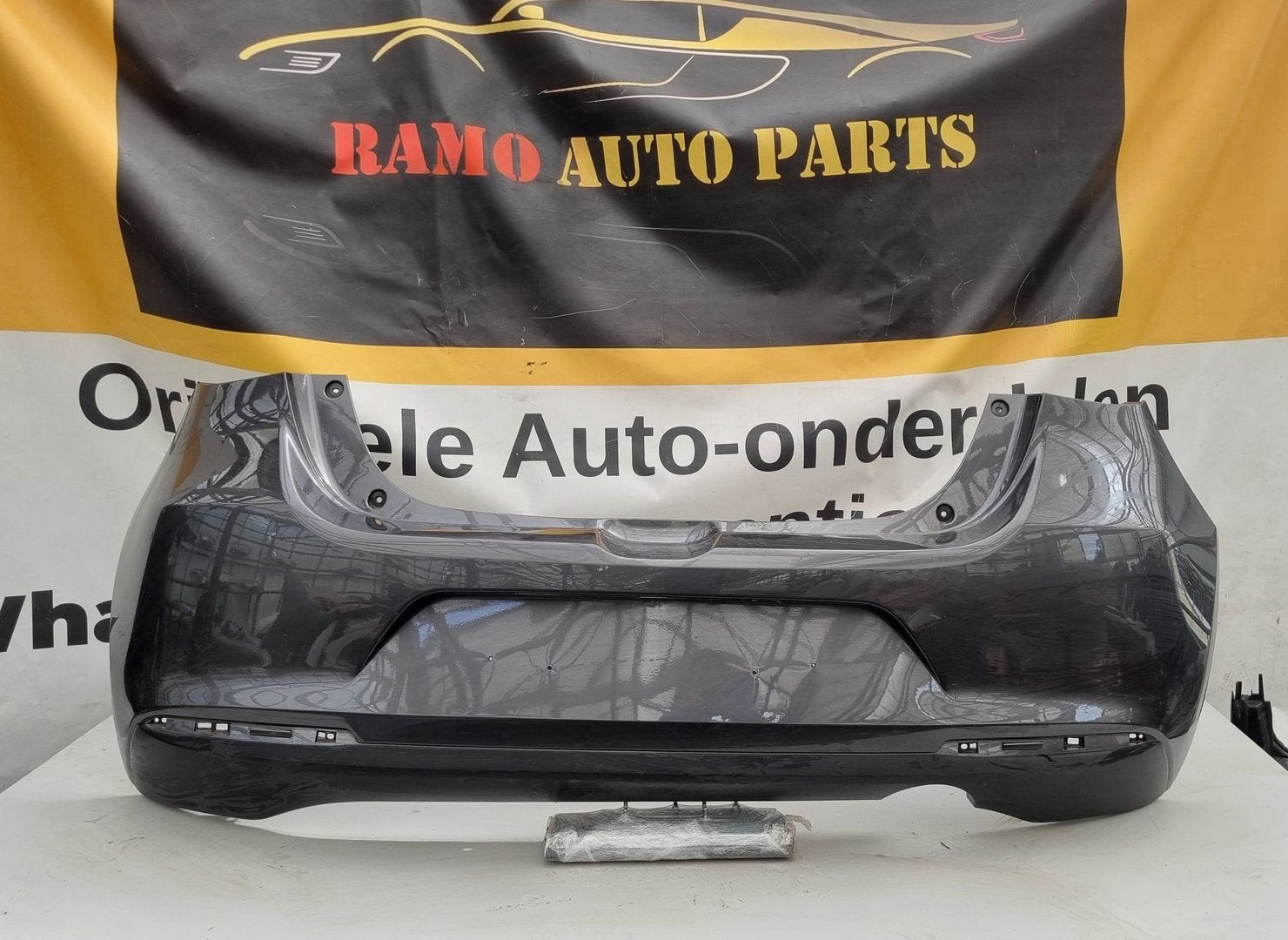 MAZDA 2 FACELIFT ACHTERBUMPER BUMPER ORIGINEEL D43N50221, Gebruikt, -, -, Ophalen of Verzenden