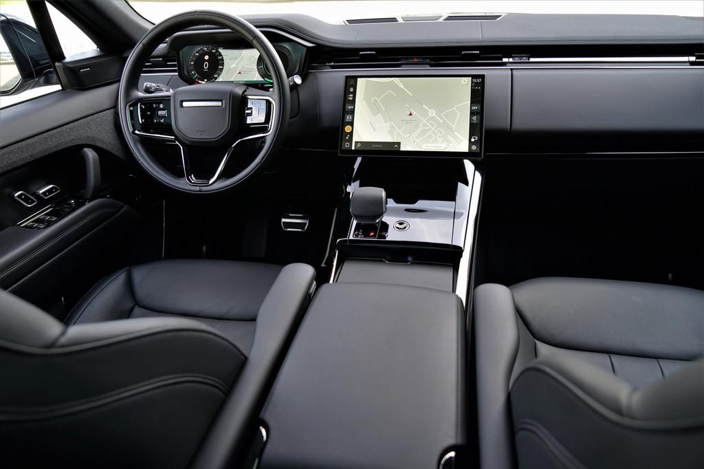 Land Rover Range Rover Sport 3.0 P460e Dynamic SE Pano SoftC, Zwart, 2996 cc, Bedrijf, Vierwielaandrijving