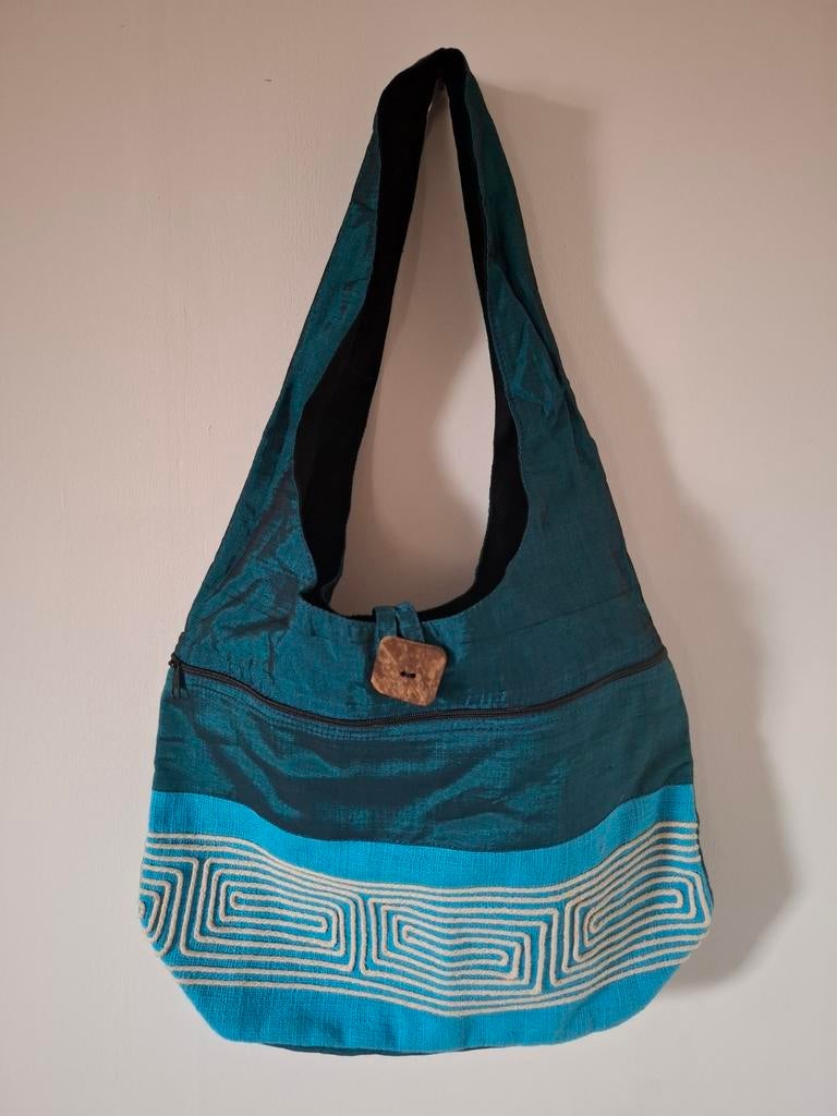 Teal kleur Thaise zijden tas. Handgemaakt. 32x24x12 cm., Ophalen of Verzenden, Nieuw, Blauw, Schoudertasje