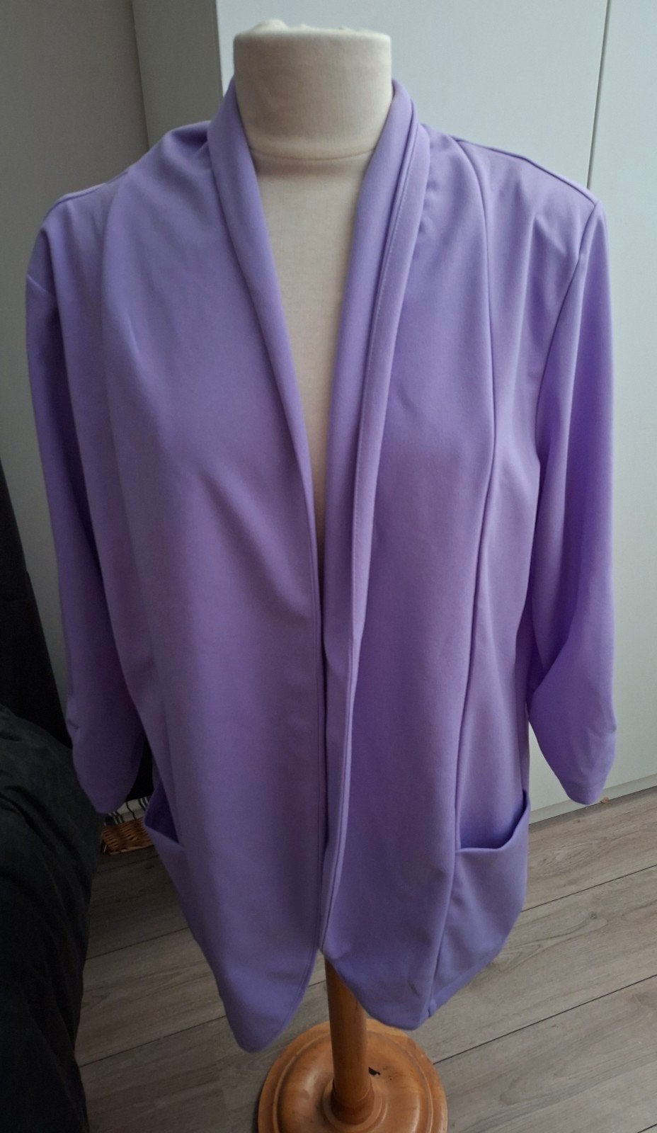 Blazer / jasje, Ophalen of Verzenden, Zo goed als nieuw, Paars, Jasje of Colbert