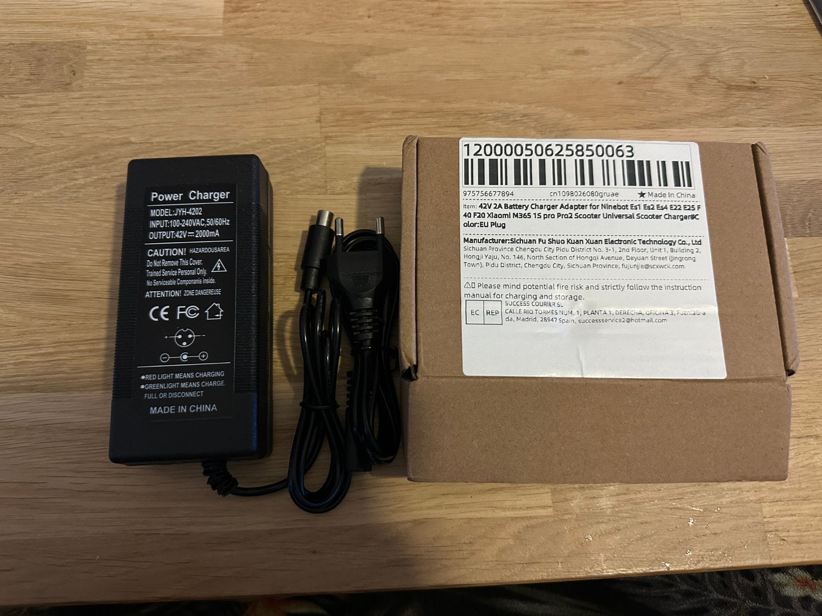 Lader voor Xiaomi elektrische step, Ophalen of Verzenden, Elektrische step (E-scooter)