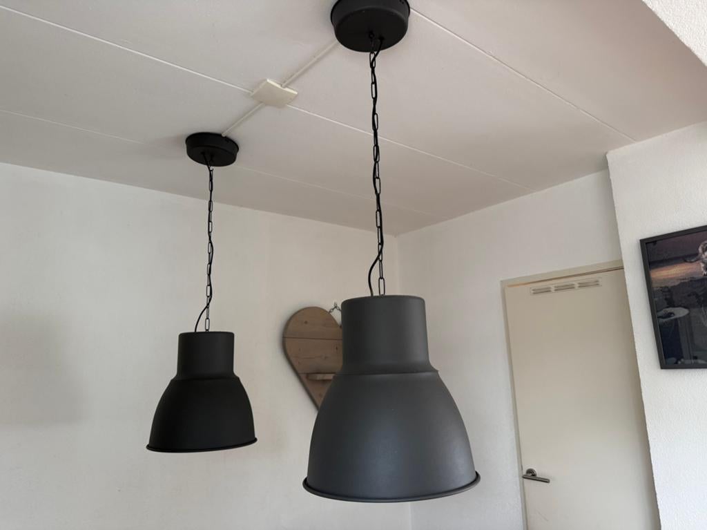 Set Ikea Hektar Lampen Antraciet, Huis en Inrichting, Lampen | Hanglampen, Ophalen, Zo goed als nieuw, Minder dan 50 cm