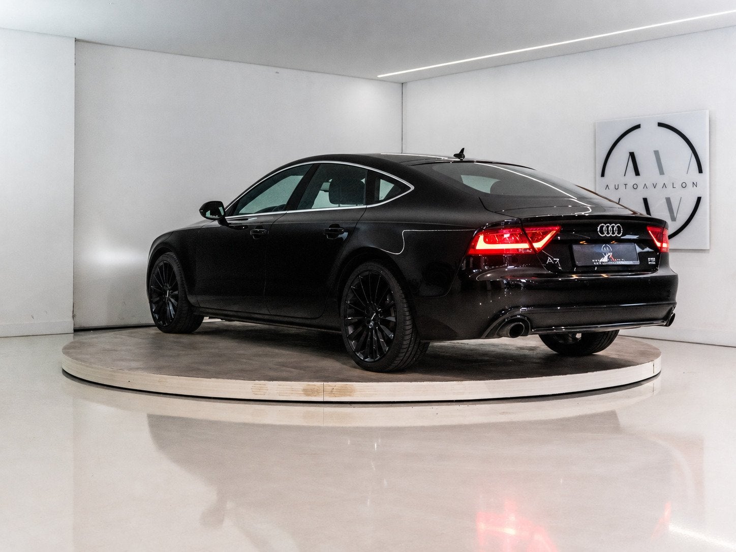 Audi A7 Sportback 2.8 FSI Quattro Pro Line+ 204PK | YOUNGTIM, Auto's, Gebruikt, Zwart, 2773 cc, 4 stoelen
