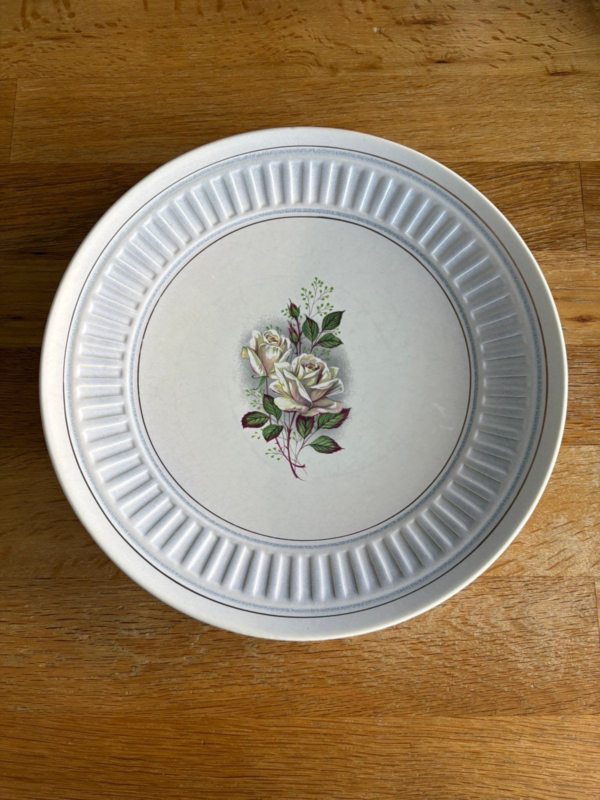 Flora Gouda "Rosaly" Taartschotel / Gebaksschotel 30cm, Ophalen of Verzenden, Zo goed als nieuw, Bord(en), Overige stijlen