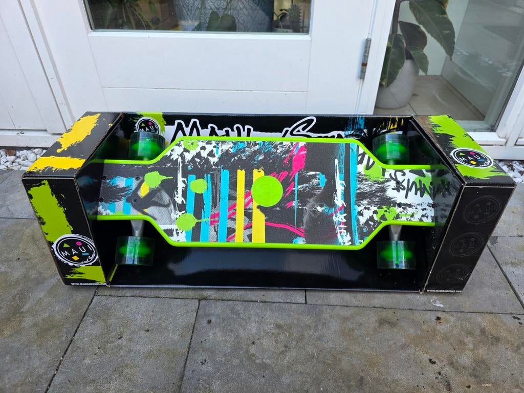 Nieuw Maui and Sons Skateboard - Kleurrijk Design, Sport en Fitness, Skateboarden, Nieuw, Skateboard, Ophalen