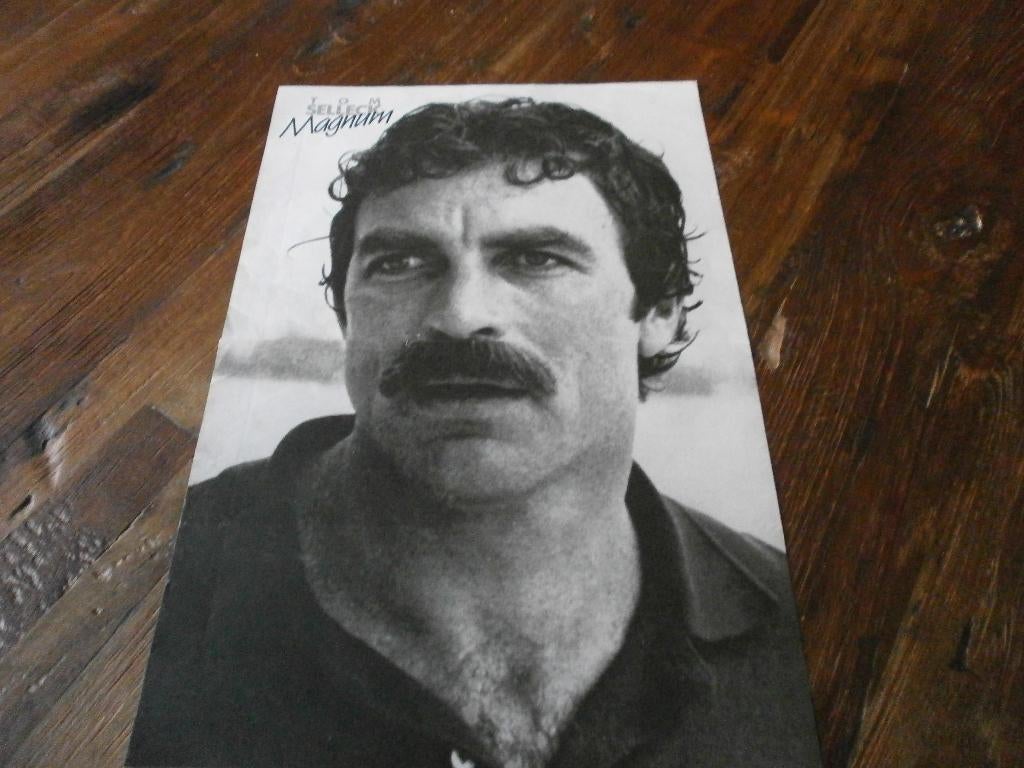 Leuke a3 poster jr 80  buitenlandse tv serie Magnum PI. Tom, Verzenden, Zo goed als nieuw, A1 t/m A3, Film en Tv