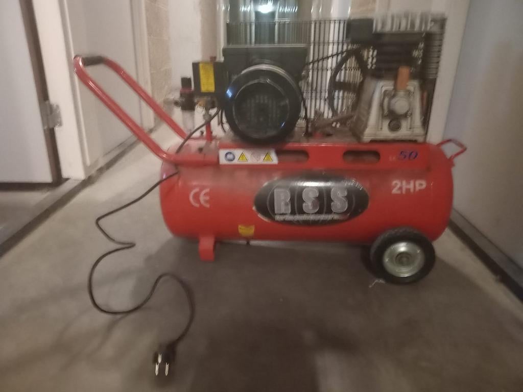 Compressor RSS 2HP 50L, Doe-het-zelf en Verbouw, Compressors, Ophalen of Verzenden