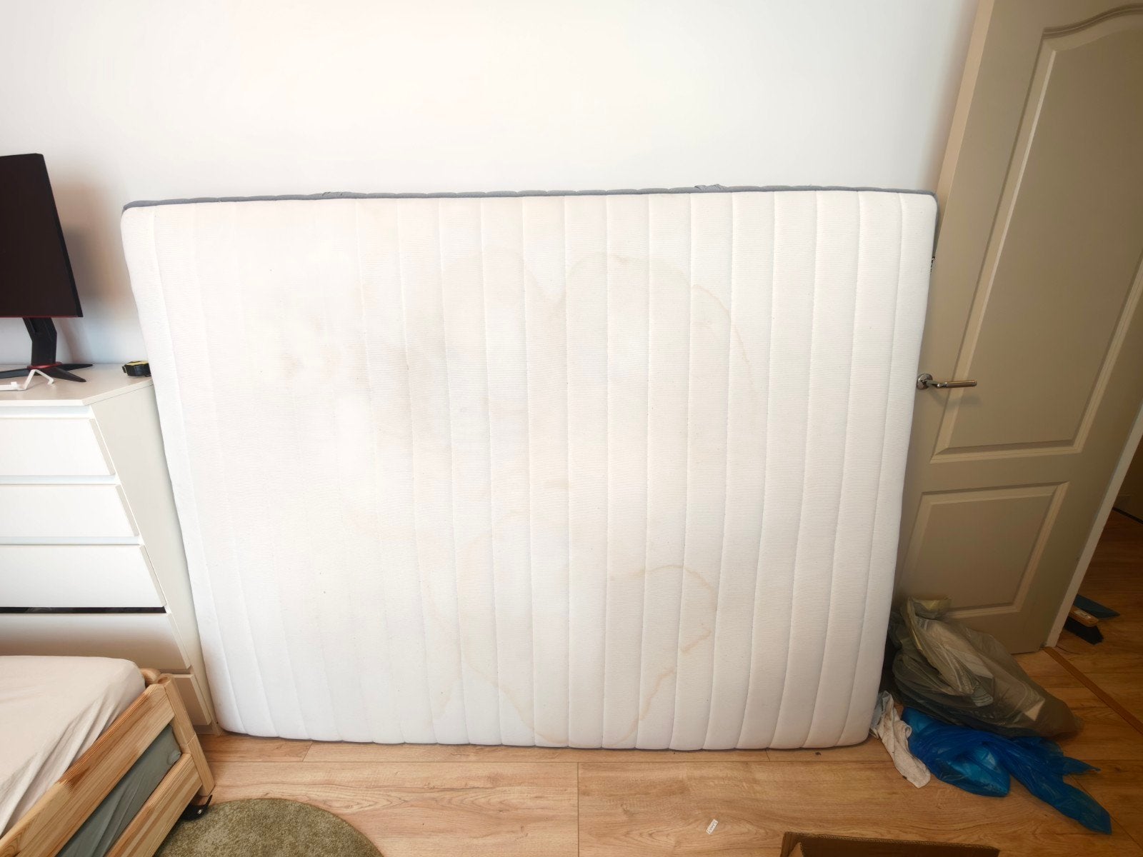 IKEA VALEVÅG matras 160x200 cm met lichte gebruikssporen, Gebruikt, Tweepersoons, Ophalen of Verzenden, Matras