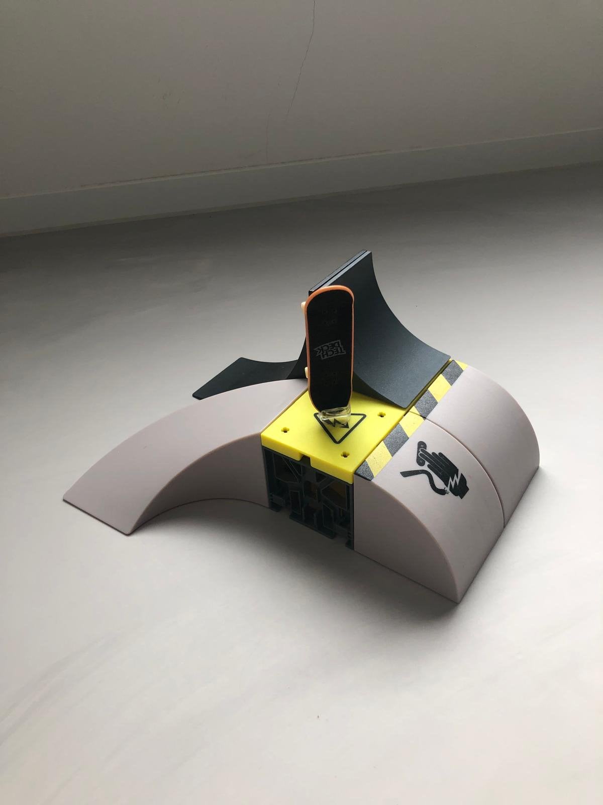 Tech Deck Fingerboard Skatepark Set met Skateboard, Ophalen of Verzenden, Zo goed als nieuw, Jongen of Meisje