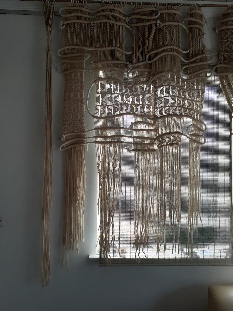 groot macrame wandkleed naturel wol, 180 cm, Gebruikt, Handgemaakt, Decoratieobject