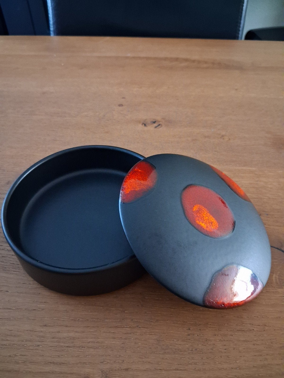 POOLE POTTERY Powderbox/Trinket Pot 13,8 cm ( grote maat), Antiek en Kunst, Ophalen of Verzenden