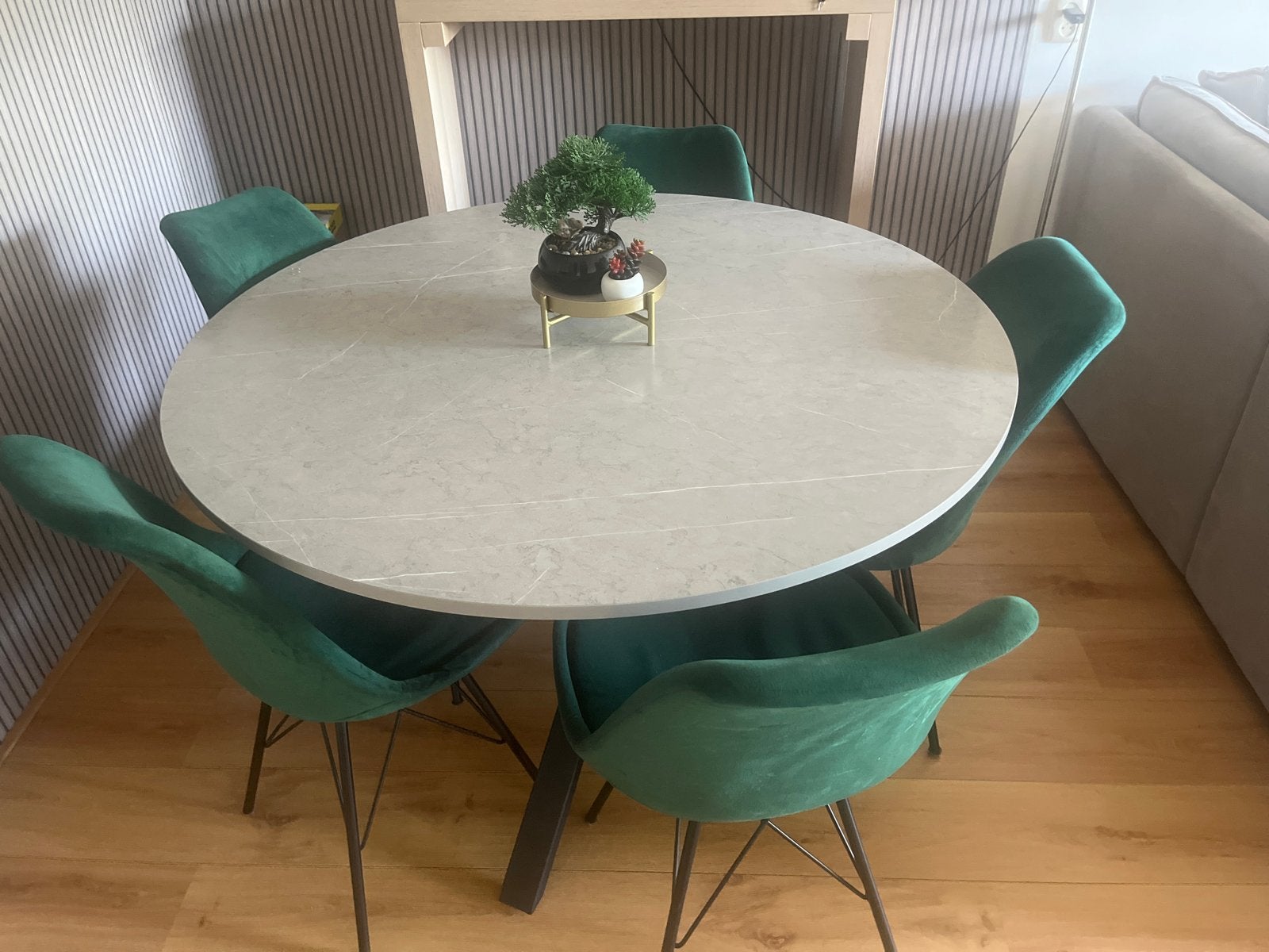 Koopje !! Moderne ronde eettafel met 5 stoelen, Huis en Inrichting, Tafels | Eettafels, Zo goed als nieuw, 100 tot 150 cm, Vier personen
