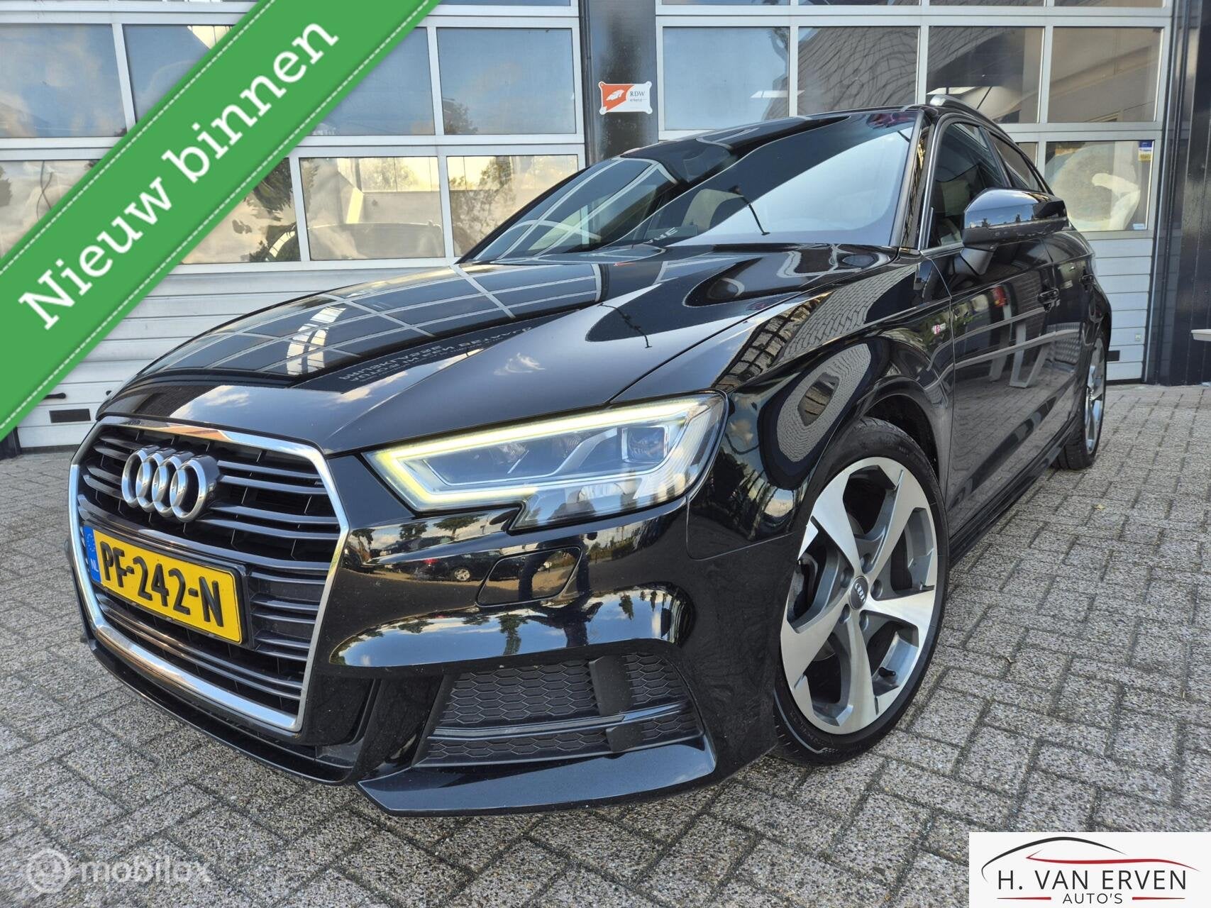 Audi A3 Sportback 1.0 TFSI Sport S-LINE RIJKLAAR! 18" NAVI, Voorwielaandrijving, Euro 6, Automatische klimaatregeling, Zwart