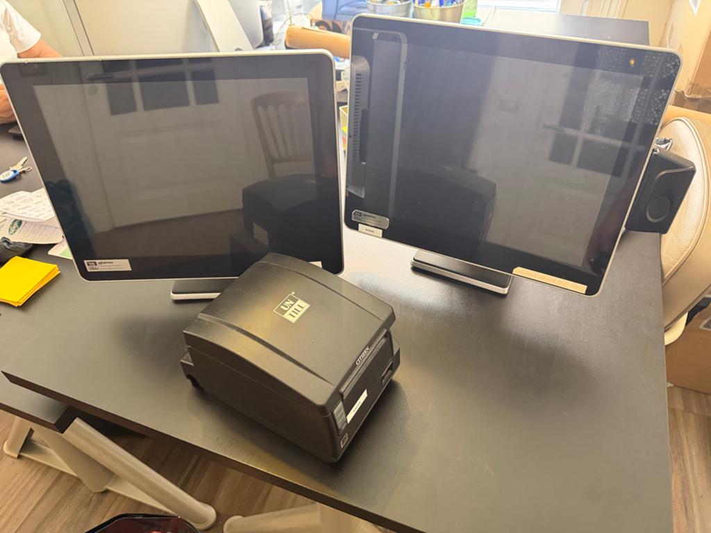 Complete Untill Kassa Systeem met 3 Schermen en Printers, Ophalen