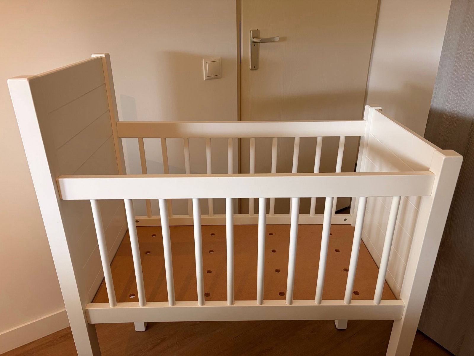 Wiegje met AeroSleep Evolution matras en matrasbeschermer, Ophalen, Zo goed als nieuw, Wieg