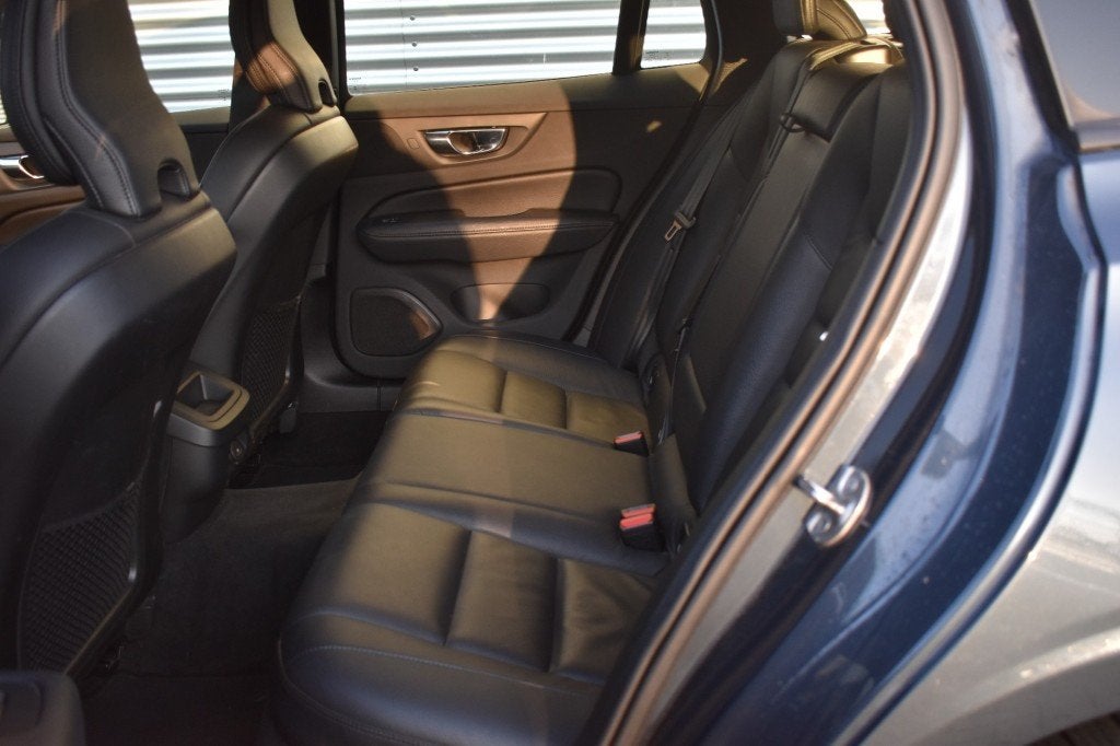 Volvo V60 2.0 B3 ADVANTAGE / LEDER / EL. TREKH./ STOEL+STUUR, 1800 kg, 4 cilinders, 1969 cc, 163 pk