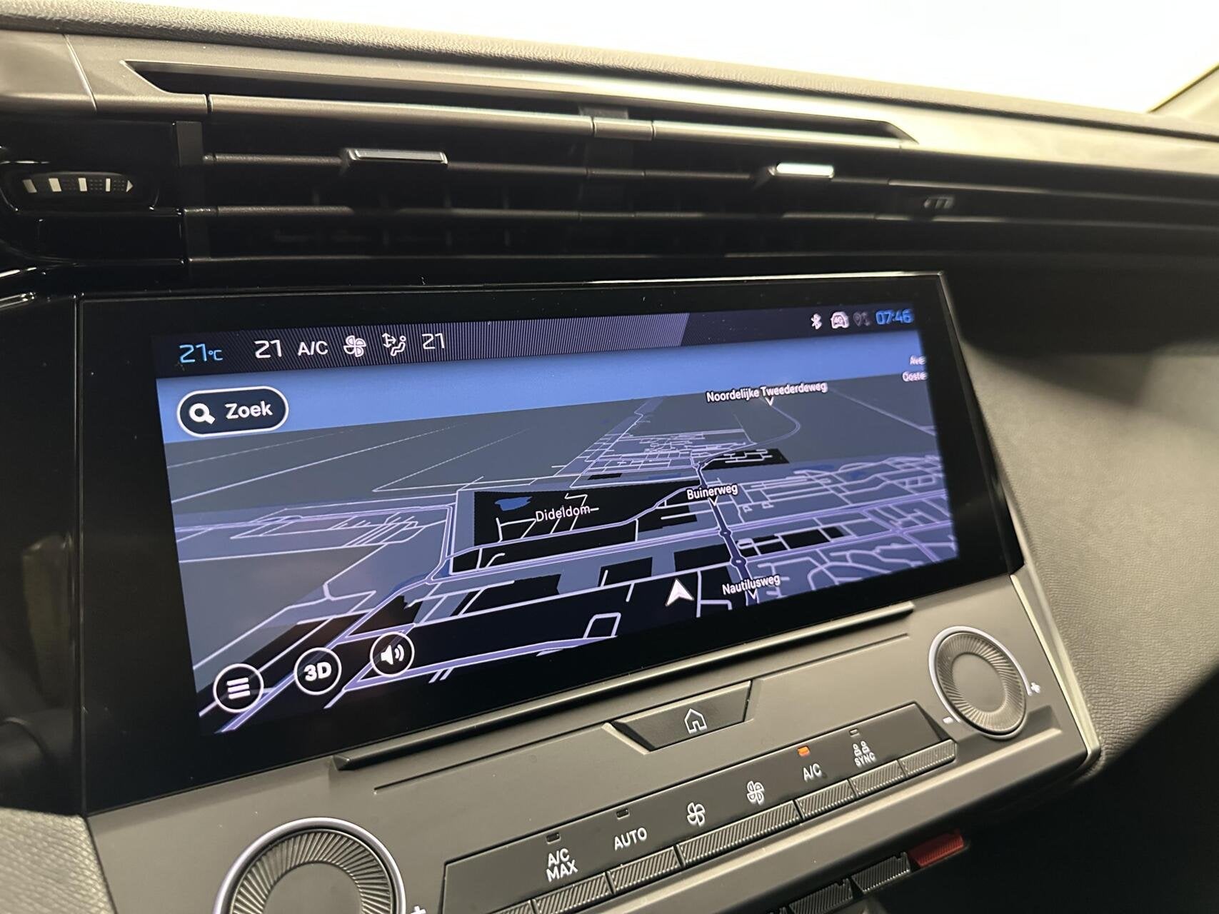 Foto 28 van Peugeot 308 1.2 PureTech Active Pack Business CARPLAY NAVI C