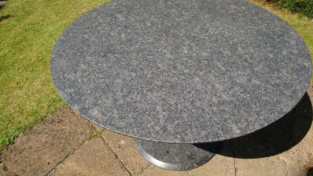 Mooie ruime tuintafel  . Graniet. 120  doorsnede, Ophalen, Gebruikt, Rond, Hout