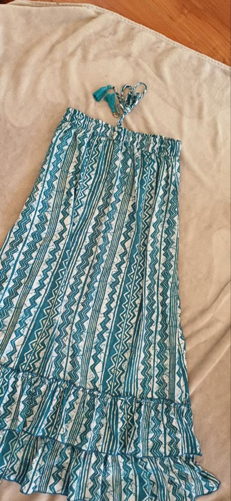 B&B leuke turquoise witte Ibiza t rok, maat M
Elastische tai, Kleding | Dames, Rokken, Maat 38/40 (M), Overige kleuren, Ophalen of Verzenden