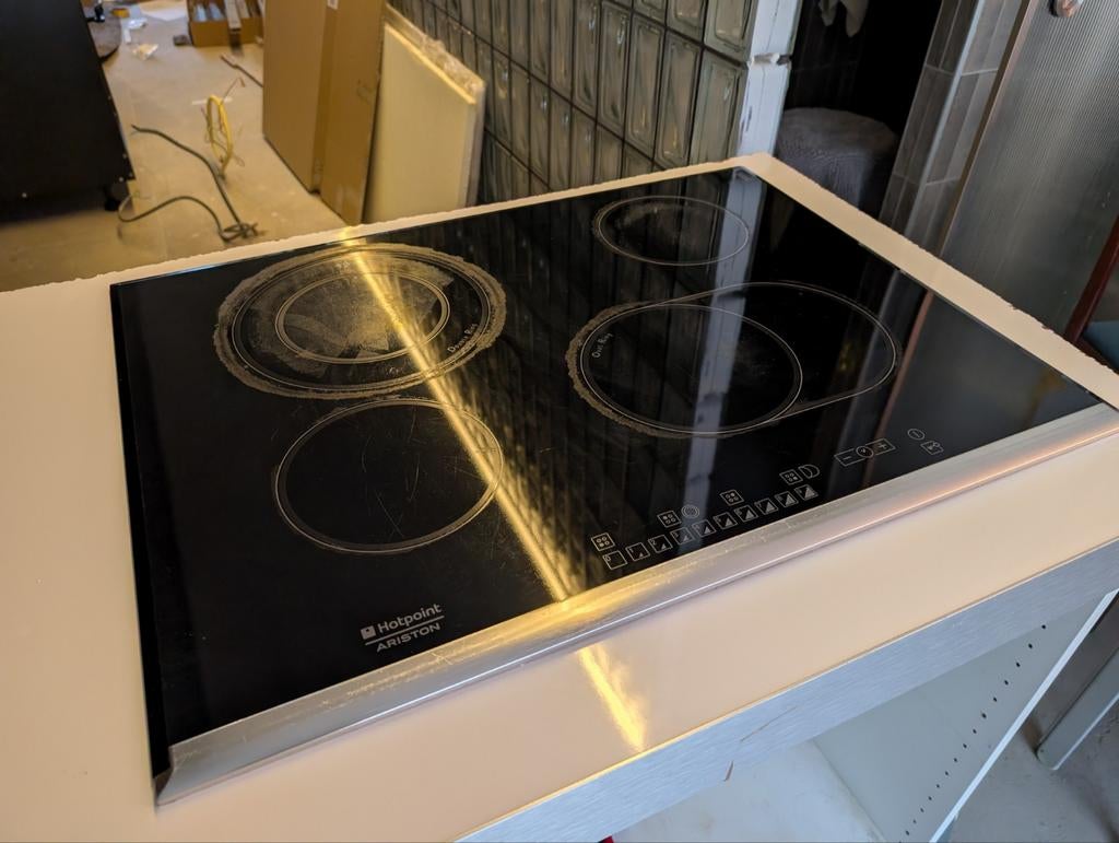 Ariston Hotpoint Keramische Kookplaat - Gebruikt, Ophalen, Gebruikt, Keramisch, 4 kookzones