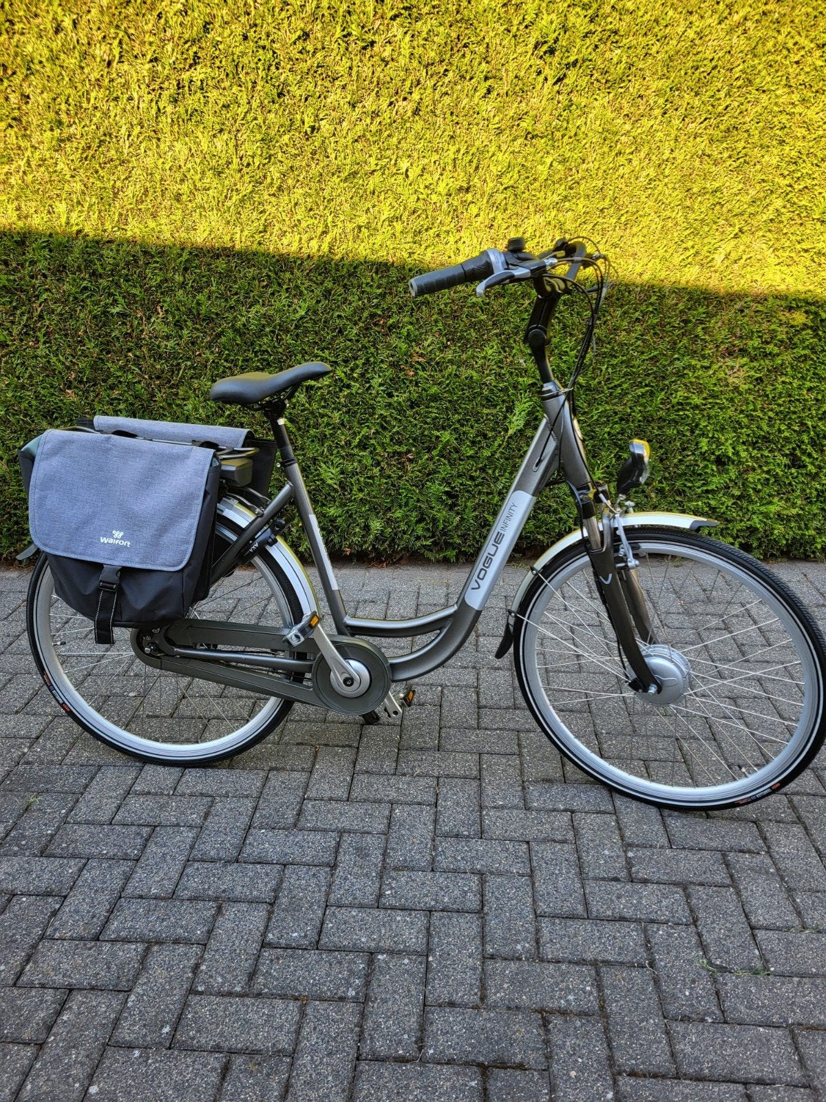 Vogue Infinity elektrische fiets - Zo goed als nieuw, Ophalen of Verzenden