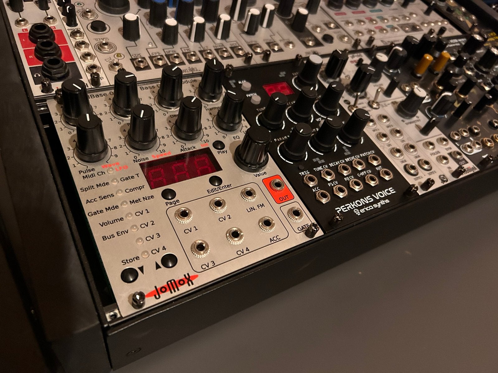 Div. Eurorack jomox modbase en erica synth perkons voice, Ophalen, Zo goed als nieuw, Overige aantallen, Overige merken