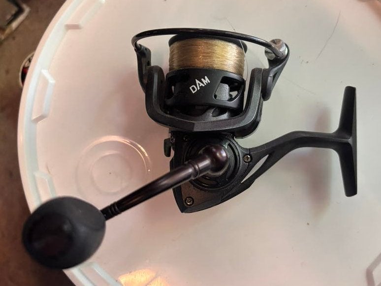 DAM Quick FZ 200 FD molen met 0.20mm nylon vislijn, Ophalen of Verzenden, Gebruikt, Molen